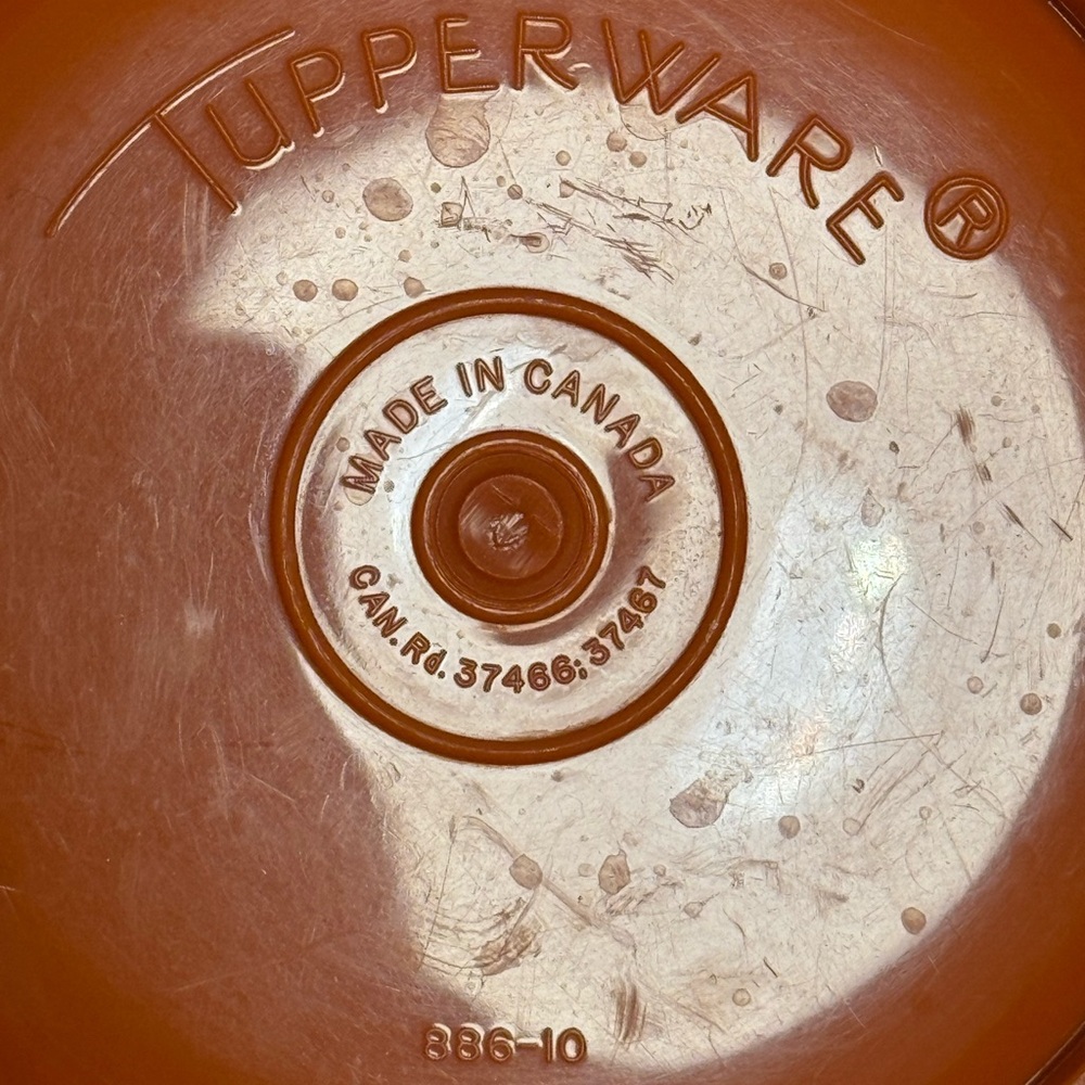 Vintage Retro Tupperware Sunburst containers MADE IN CANADA - Picture 5 of 7
